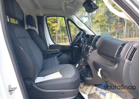 2024 Ram Promaster 3500 Tradesman Low Roof 136 Wb W/Pass Seat from USA, damaged, VIN 3C6MRVWG4RE154330